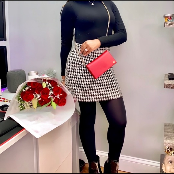 Gucci Wallet on a Chain - Picture 11 of 15